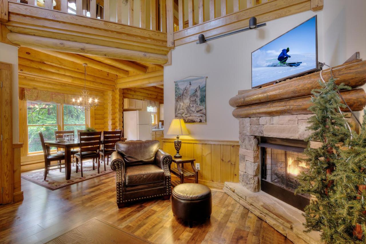 Great Wolf Cabin In Pigeon Forge! Villa Bagian luar foto